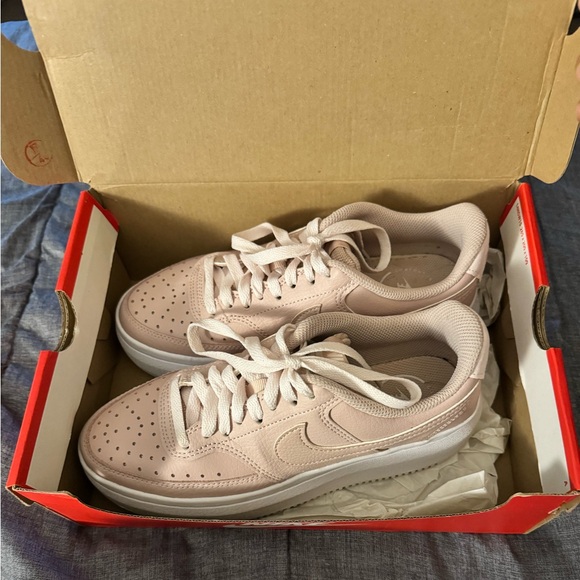 W NIKE COURT VISION ALTA LTA - Picture 7 of 7